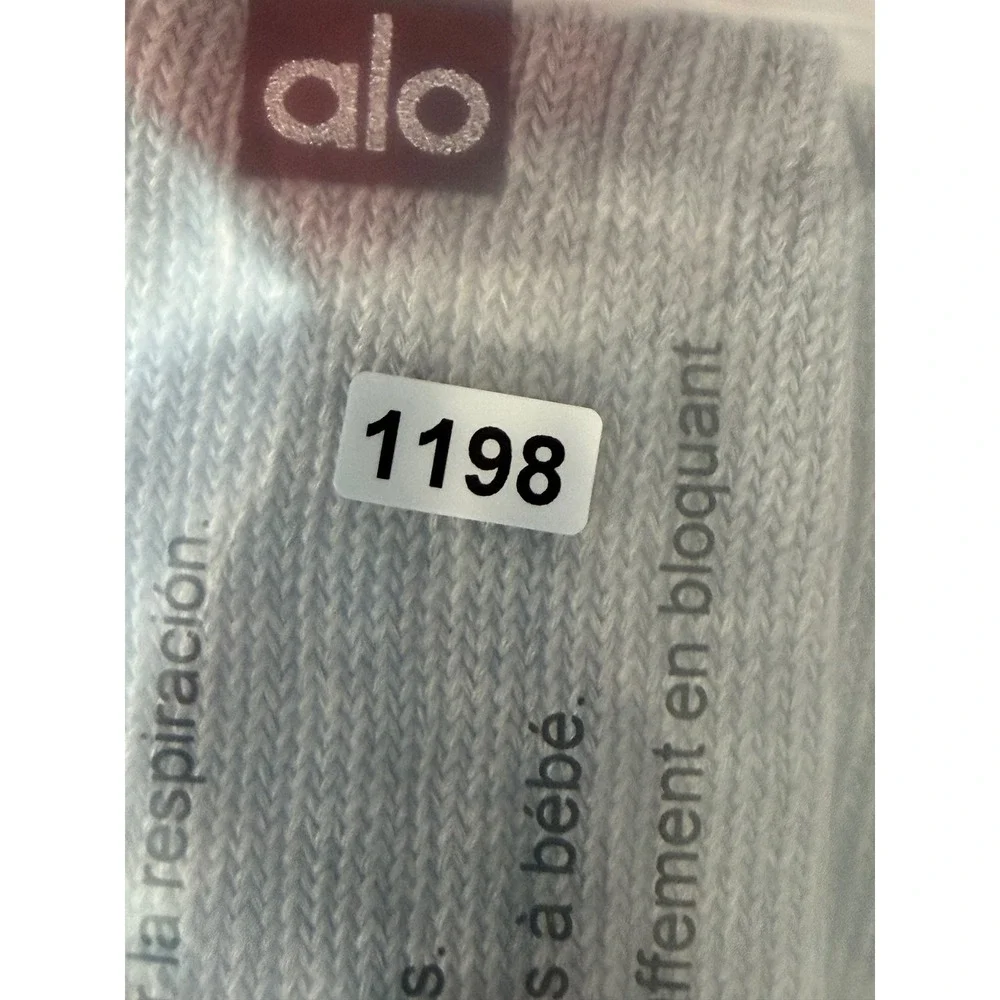 Alo Yoga Unisex Scrunch Sock Athletic Heather Grey Ribbed Slouchy Socks Size M